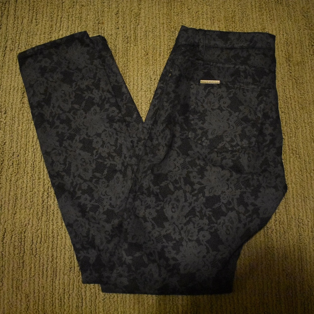 Rock and Republic Floral Skinnies